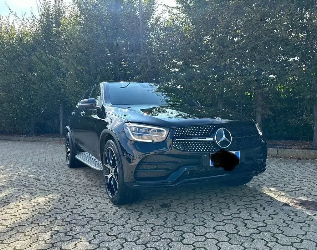 Usata Mercedes GLC220 AMG 220 CV (161 kW) 2021 Nero SUV