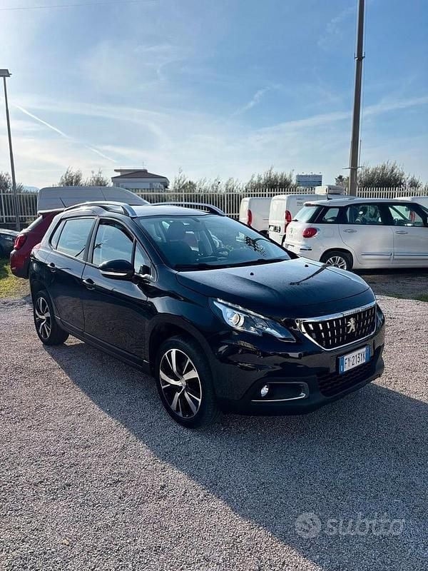 Usata Peugeot 2008 Allure 102 CV (75 kW) 2019 Grigio SUV