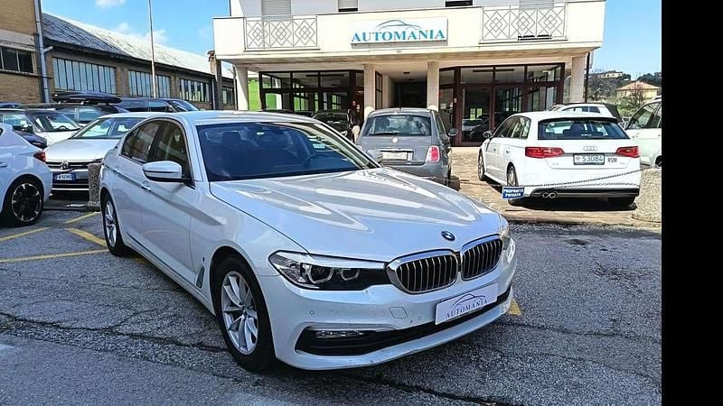 Usata BMW 530e iPerformance 184 CV (135 kW) 2019 Mineralweiss metallic Berlina