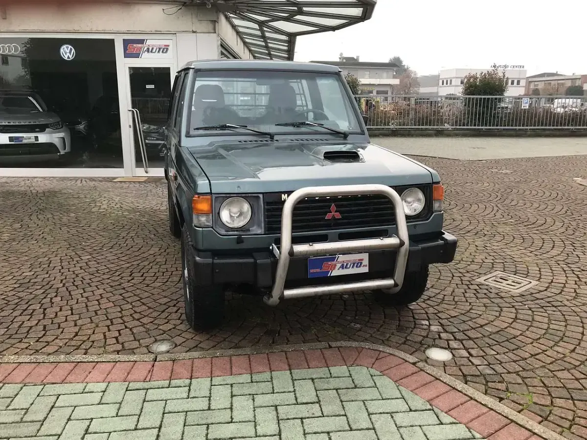 Usata Mitsubishi Pajero 95 CV (69 kW) 1990 Verde SUV