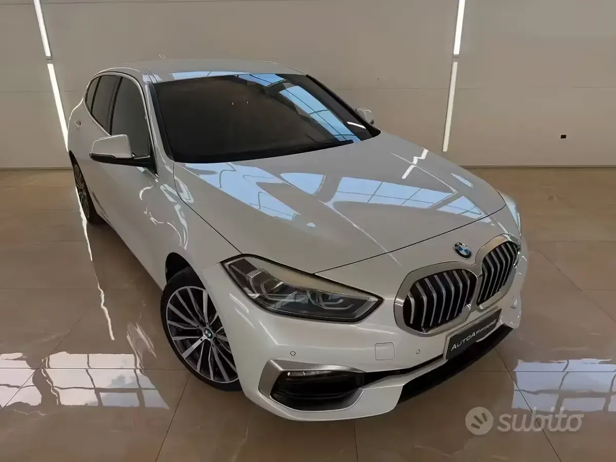 Usata BMW 118 Luxury Line 150 CV (110 kW) 2021 Bianco Berlina