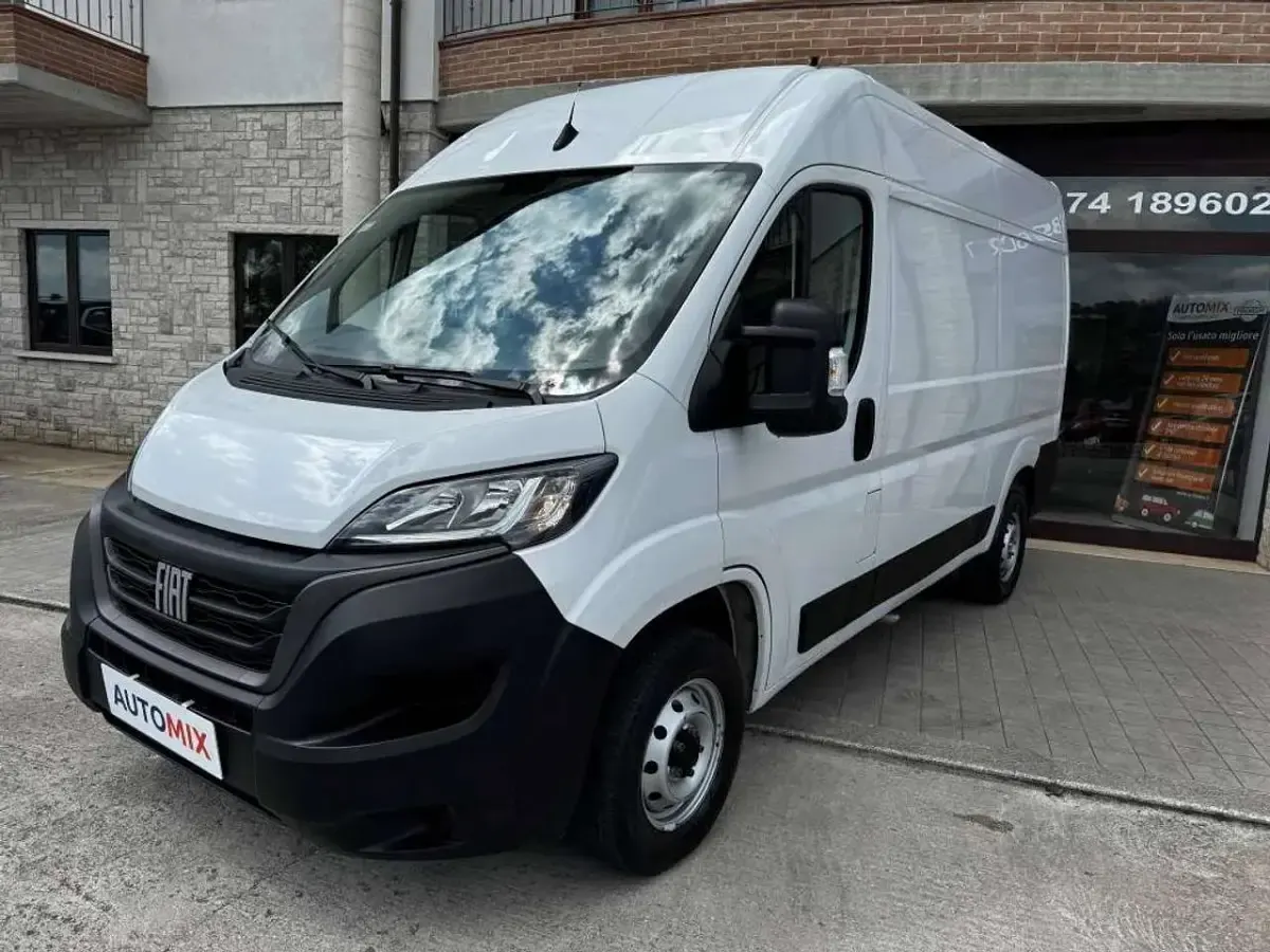 Usata Fiat Ducato 140 CV (102 kW) 2023 Bianco Furgone