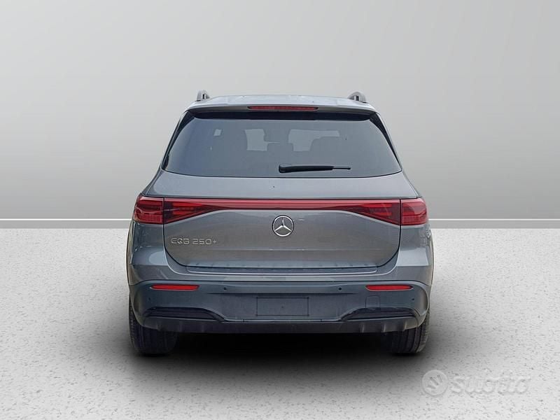 Nuova Mercedes EQB250+ 2025 Grigio SUV