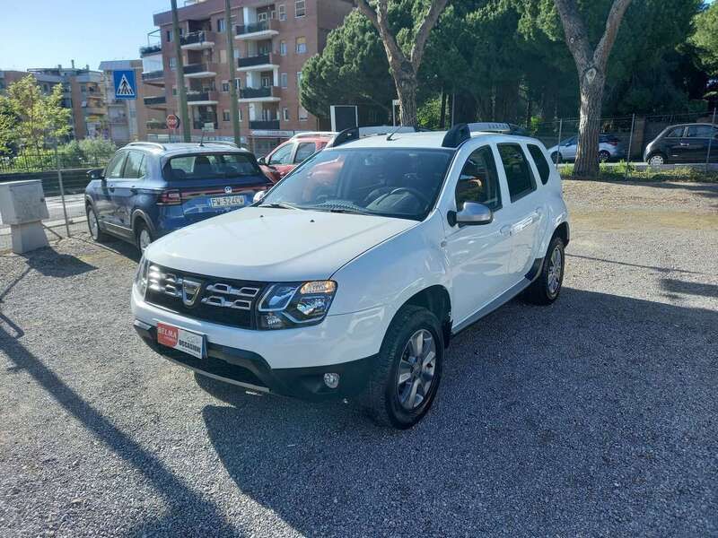 Bianco Usata 2018 Dacia Duster Black Shadow SUV | 10.900 € (Ottimo prezzo) - Immagine 1/4