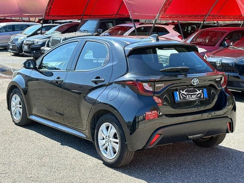 Usata Toyota Yaris Hybrid Business Edition 92 CV (67 kW) 2022 Nero Utilitaria