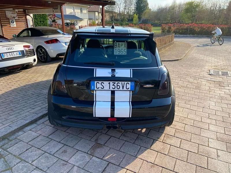Usata Mini John Cooper Works 200 CV (147 kW) 2005 Nero Utilitaria