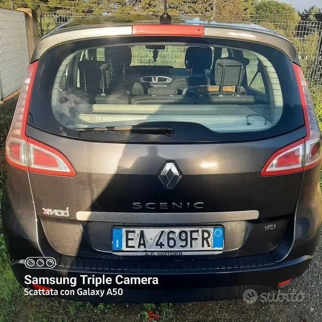 Usata Renault Scenic E-Tech 110 CV (80 kW) 2010 Grigio Monovolume