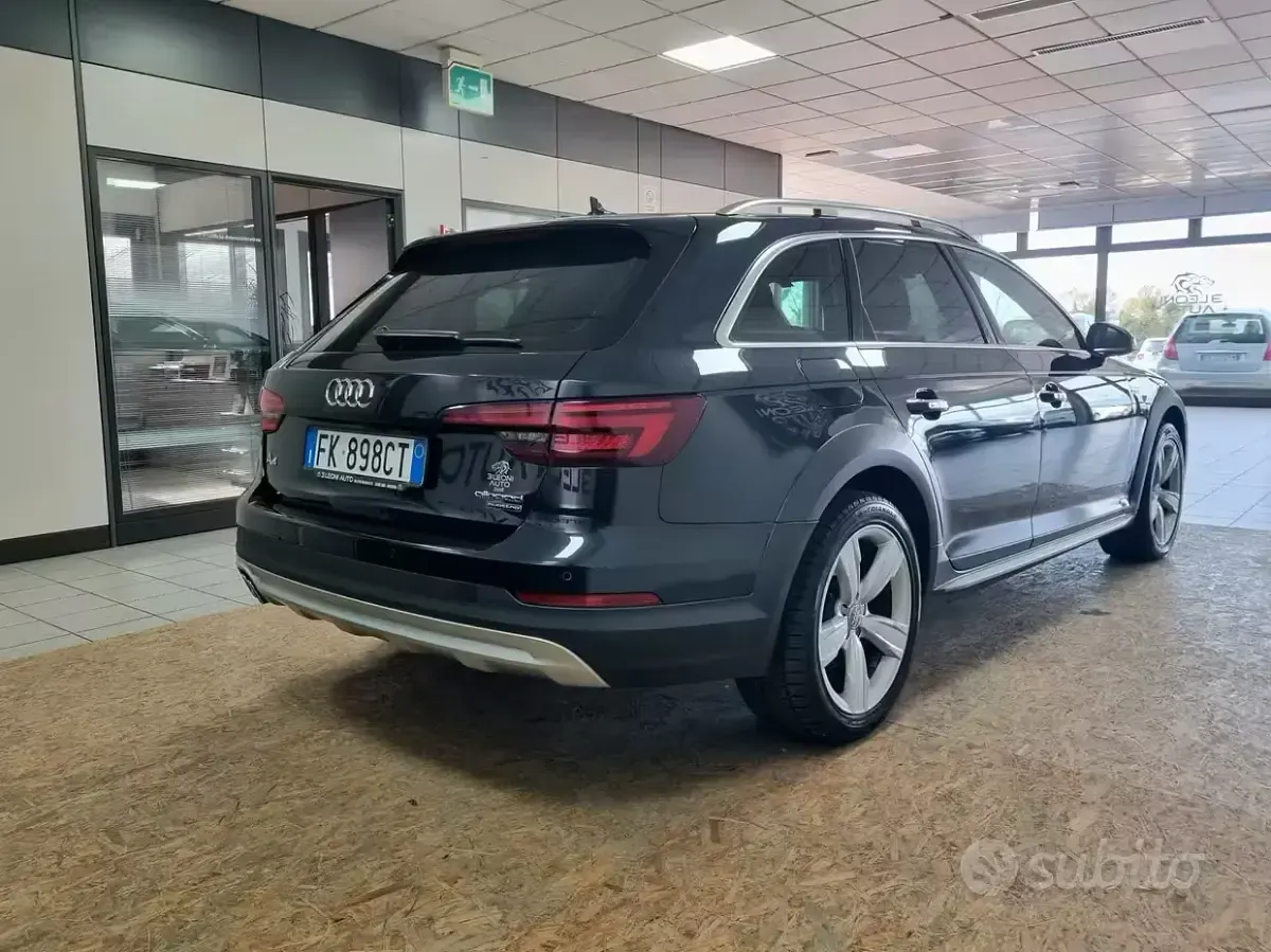 Usata Audi A4 Allroad Business 190 CV (139 kW) 2017 Nero Station wagon