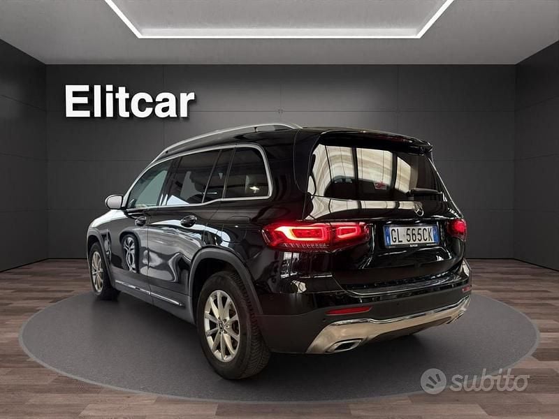Usata Mercedes GLB200 150 CV (110 kW) 2020 Nero SUV
