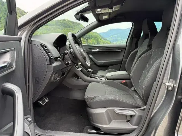 Nuova Skoda Karoq SportLine 150 CV (110 kW) 2026 Grigio SUV