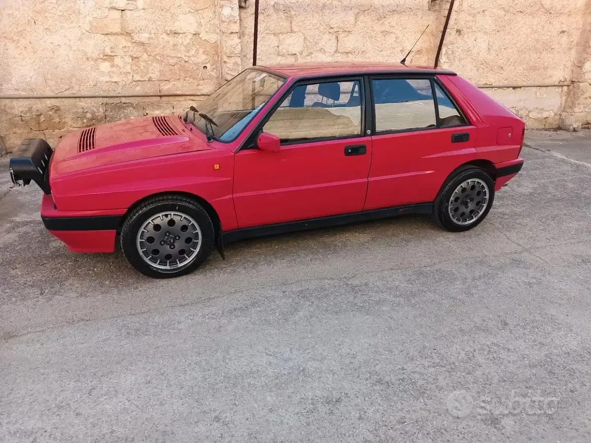 Usata Lancia Delta 181 CV (133 kW) 1988 Rosso Utilitaria