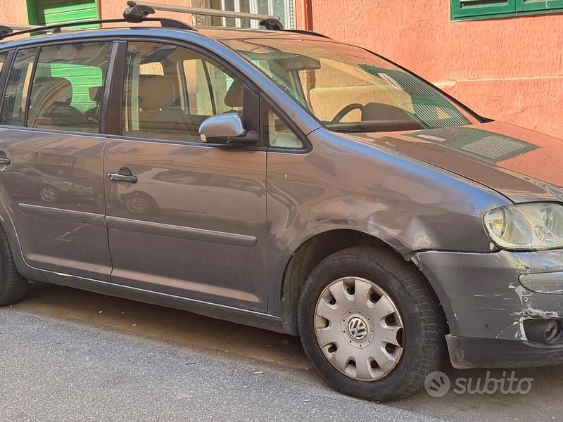 Usata VW Touran Trendline 140 CV (102 kW) 2006 Grigio Monovolume