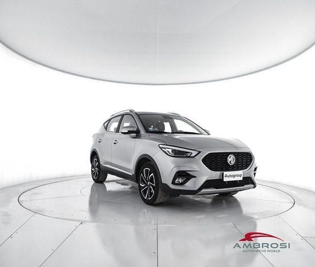 Usata MG ZS Luxury 106 CV (77 kW) 2025 Argento SUV