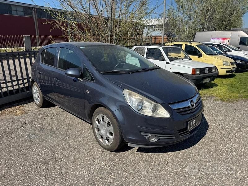 Usata Opel Corsa 95 CV (69 kW) 2012 Blu Utilitaria