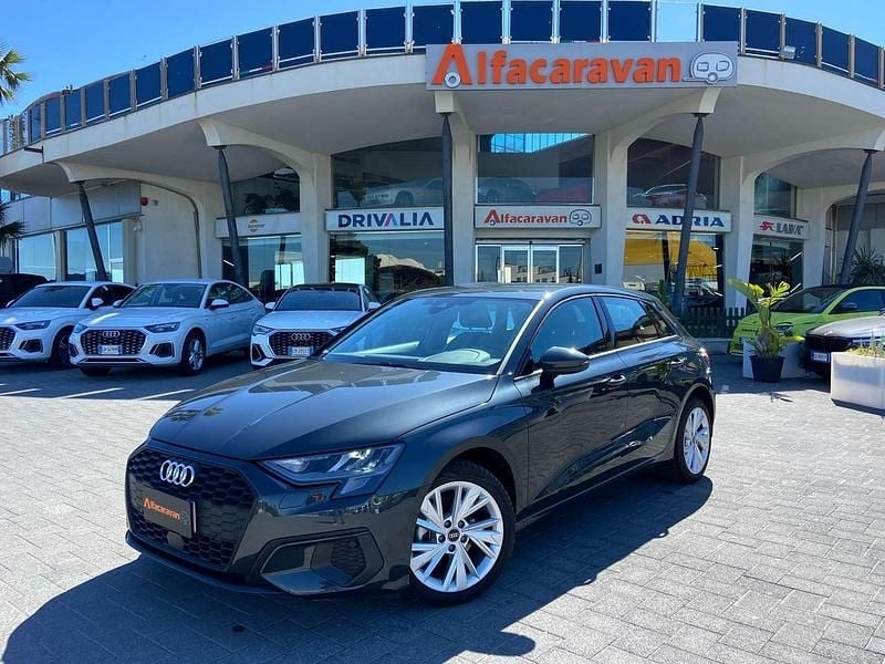 Usata Audi A3 Business 110 CV (80 kW) 2024 Grigio Berlina