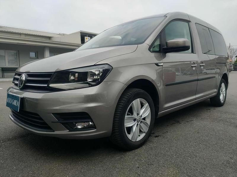 Usata VW Caddy Comfortline 102 CV (75 kW) 2016 Grigio Monovolume