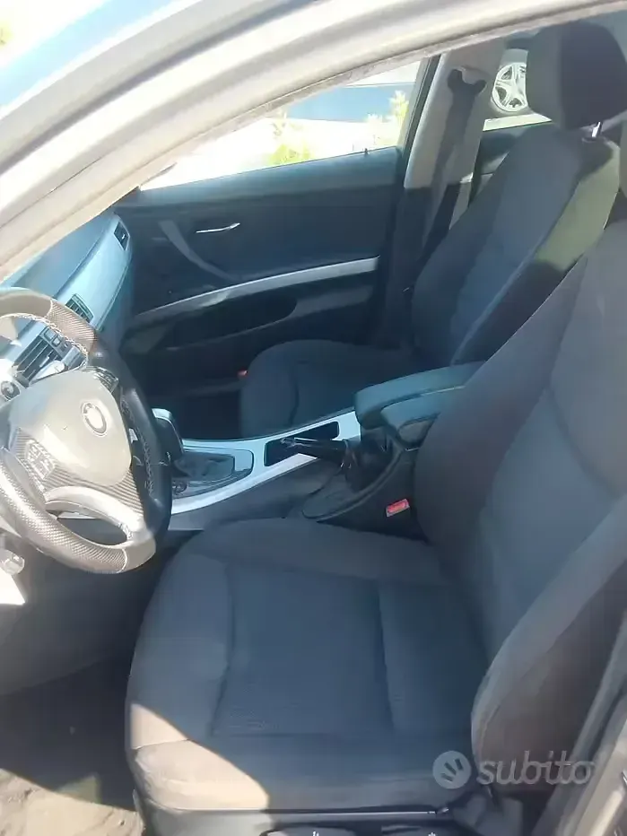 Usata BMW 320 177 CV (130 kW) 2009 Berlina