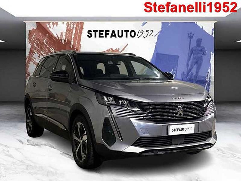 Usata Peugeot 5008 Allure 131 CV (96 kW) 2024 Gris artense SUV