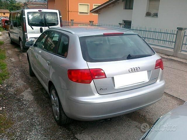 Usata Audi A3 Ambition 140 CV (102 kW) 2004 Grigio Utilitaria
