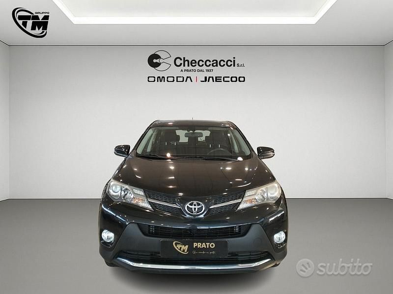 Usata Toyota RAV4 124 CV (91 kW) 2015 Nero SUV