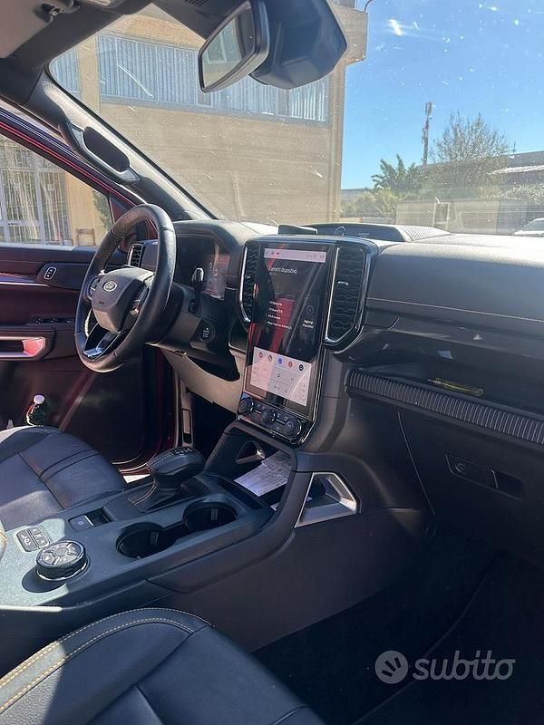 Usata Ford Ranger Wildtrack 241 CV (177 kW) 2023 Rosso Pick-up