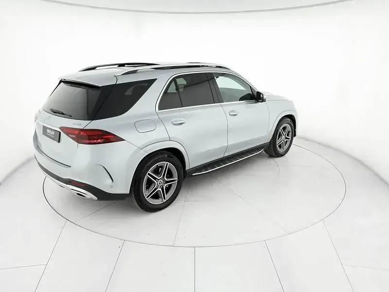 Usata Mercedes GLE350 de AMG Line Premium 333 CV (244 kW) 2024 Argento SUV