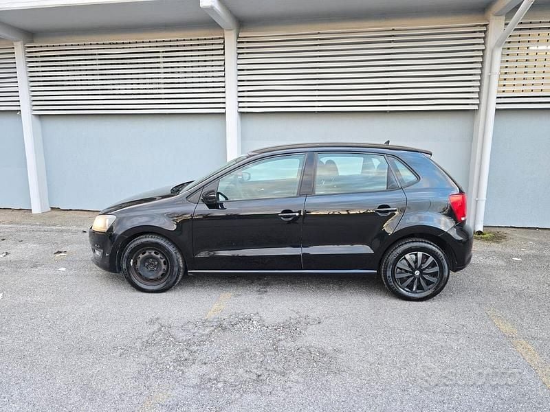 Usata VW Polo Trendline 60 CV (44 kW) 2014 Nero Berlina