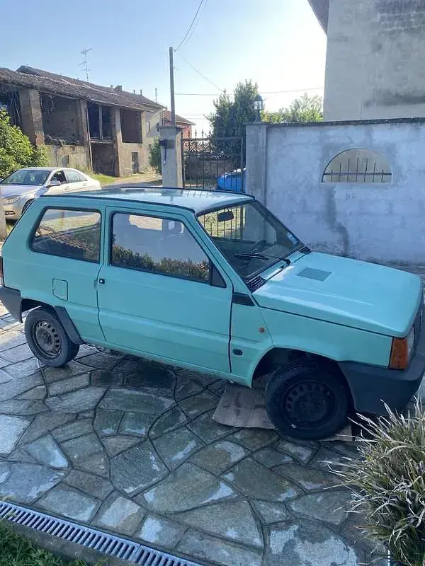 Usata Fiat Panda Young 54 CV (39 kW) 2002 Verde Berlina