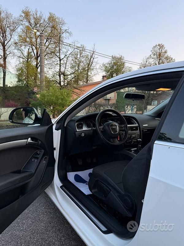 Usata Audi A5 Design 180 CV (132 kW) 2010 Bianco Coupé