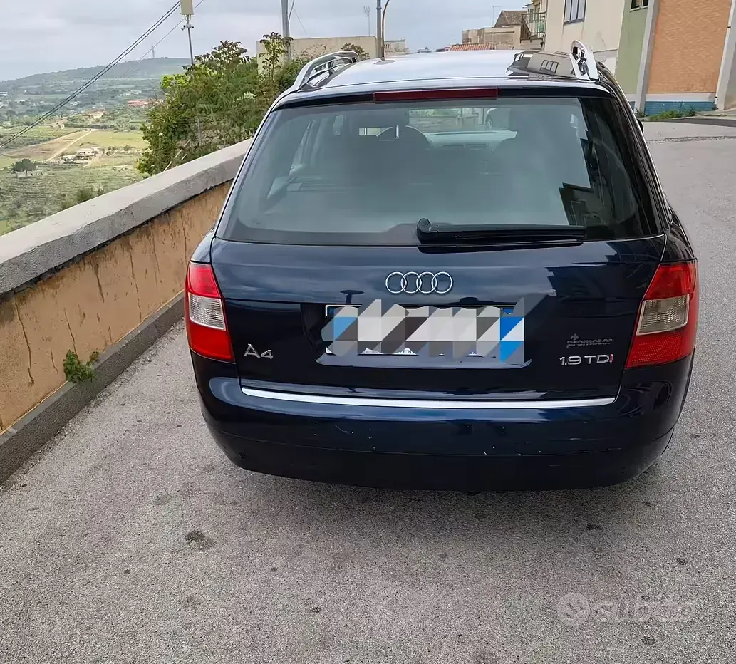 Usata Audi A4 130 CV (95 kW) 2004 Bluazzurro Station wagon