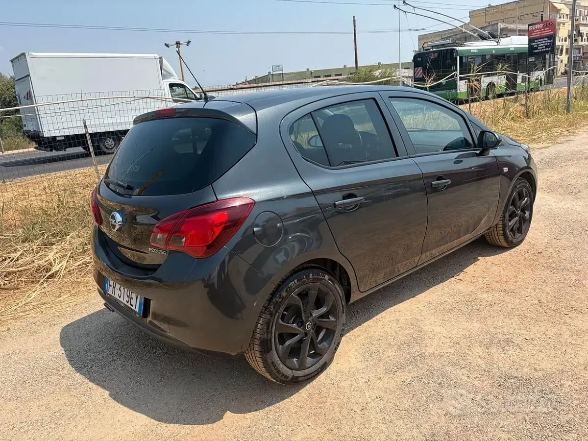 Usata Opel Corsa 90 CV (66 kW) 2018 Grigio Utilitaria