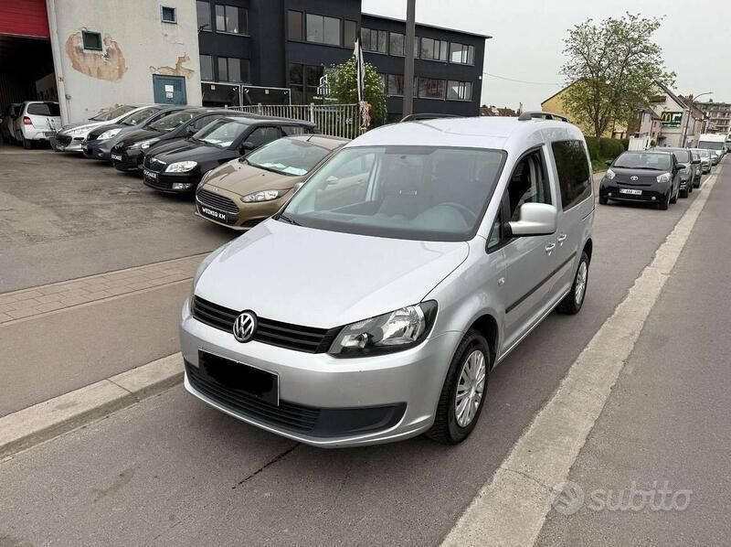Usata VW Caddy Trendline 86 CV (63 kW) 2015 Grigio Monovolume