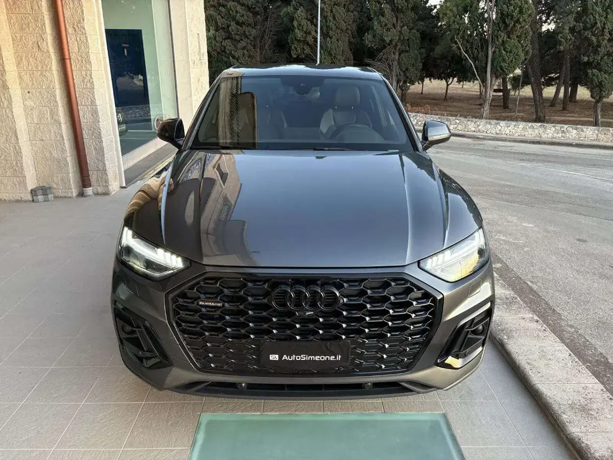 Usata Audi Q5 Sportback S-line plus 204 CV (150 kW) 2022 Grigio scuro SUV