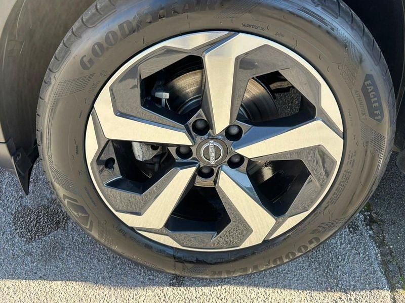 Usata Nissan Qashqai N-Connecta 158 CV (116 kW) 2022 Gun metallic SUV