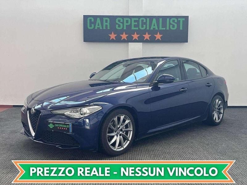 Usata Alfa Romeo Giulia Sprint 150 CV (110 kW) 2018 Blu scuro Berlina