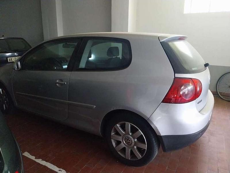 Usata VW Golf IV Sportline 140 CV (102 kW) 2005 Berlina