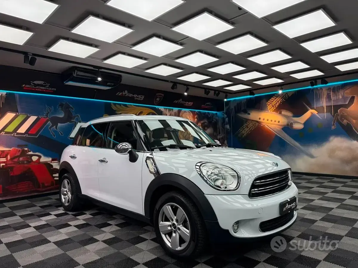 Usata Mini One Countryman 98 CV (72 kW) 2016 Bianco SUV