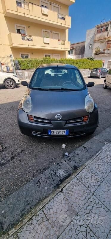 Usata Nissan Micra 80 CV (58 kW) 2003 Grigio Utilitaria