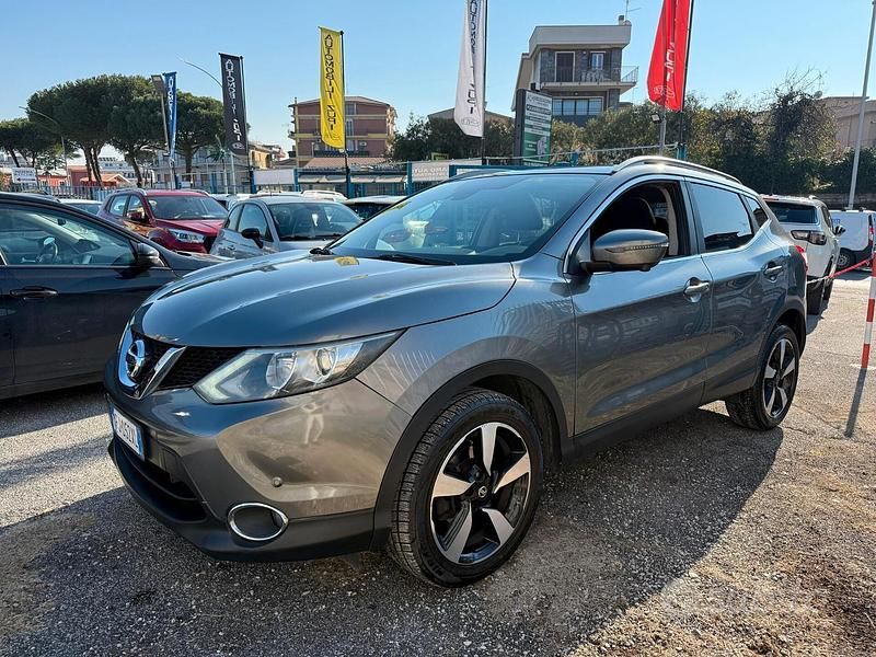 Usata Nissan Qashqai Tekna 110 CV (80 kW) 2017 Grigio SUV