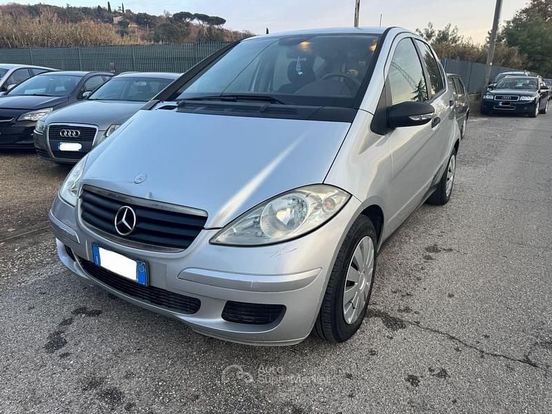 Usata Mercedes A180 Classic 109 CV (80 kW) 2005 Argento Berlina