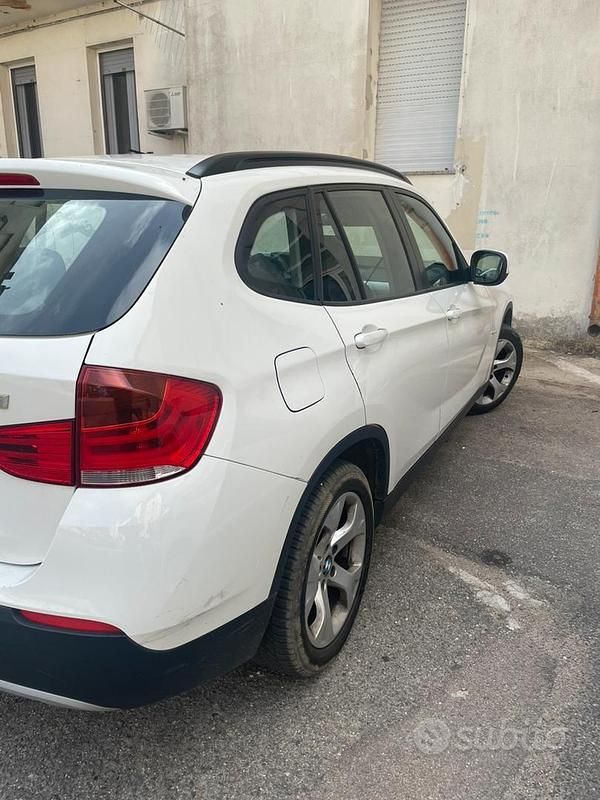 Usata BMW X1 143 CV (105 kW) 2011 Bianco SUV