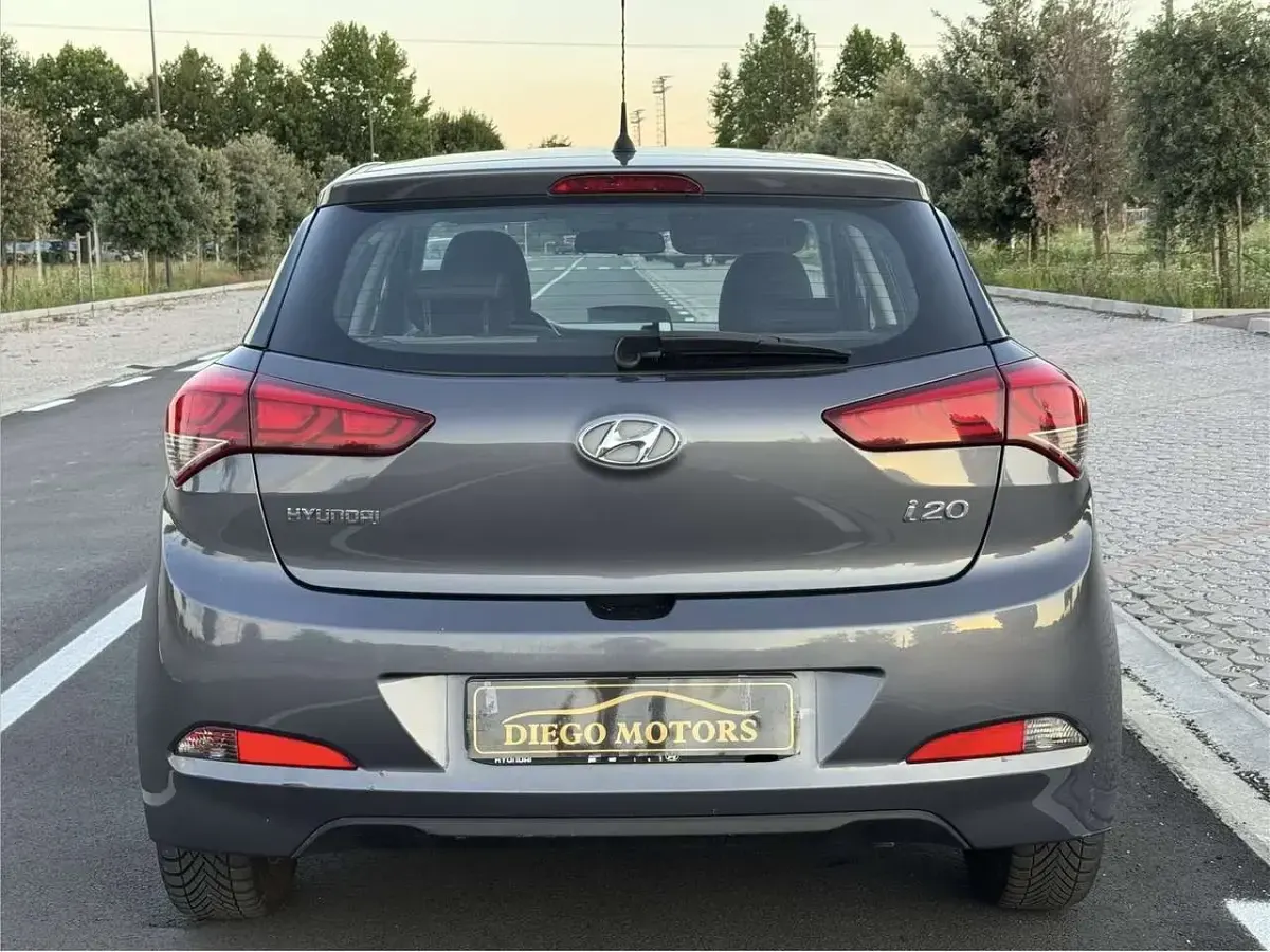 Usata Hyundai i20 Classic 75 CV (55 kW) 2015 Other Utilitaria