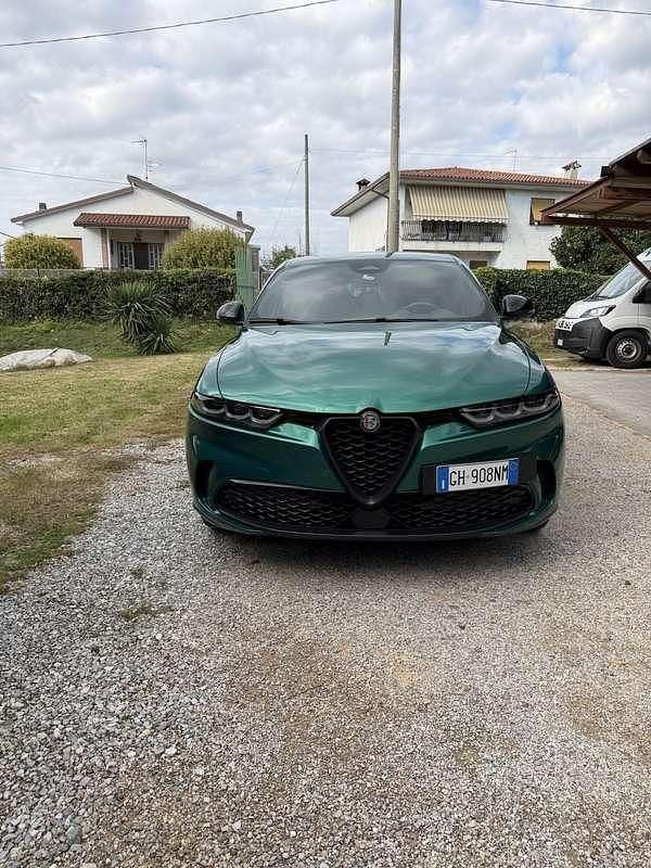 Usata Alfa Romeo Tonale Edizione Speciale 131 CV (96 kW) 2022 Verde SUV