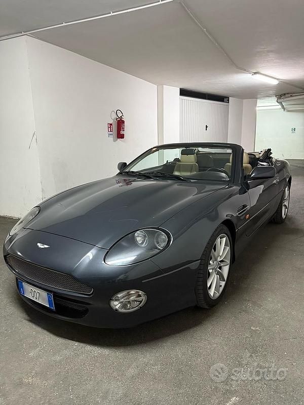 Usata Aston Martin DB7 416 CV (305 kW) 2002 Grigio Cabrio