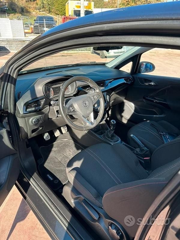 Usata Opel Corsa 2018 Grigio Utilitaria