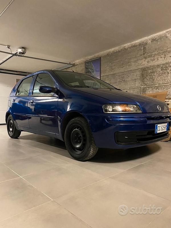 Usata Fiat Punto 2003 Blu Utilitaria
