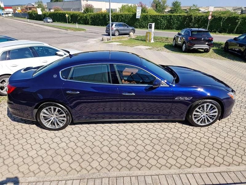 Usata Maserati Quattroporte 275 CV (202 kW) 2017 Blu Berlina