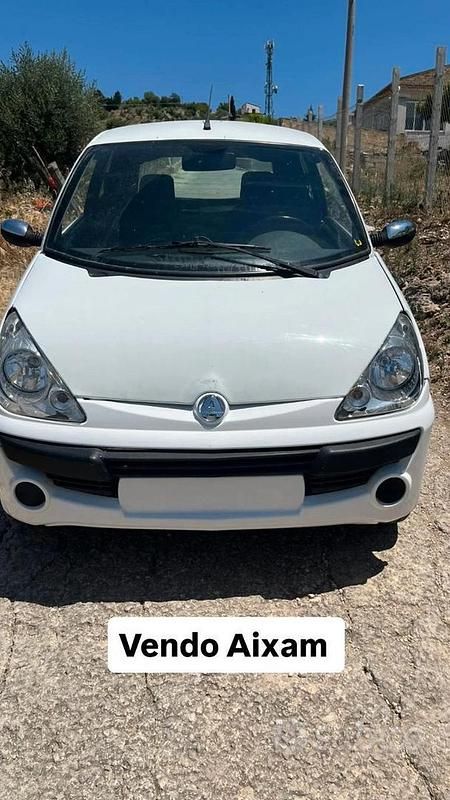 Bianco Usata 2010 Aixam City | 4000 € - Immagine 1/4