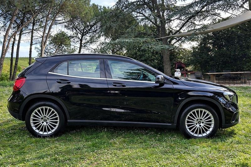 Usata Mercedes GLA180 2017 Nero SUV