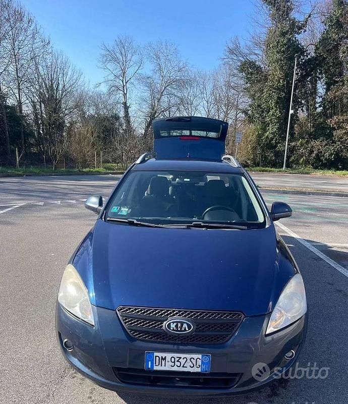 Blu Usata 2008 Kia Ceed Due volumi | 1800 € (Ottimo prezzo) - Immagine 1/4